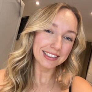 Profile photo of Lisa Industry Professional